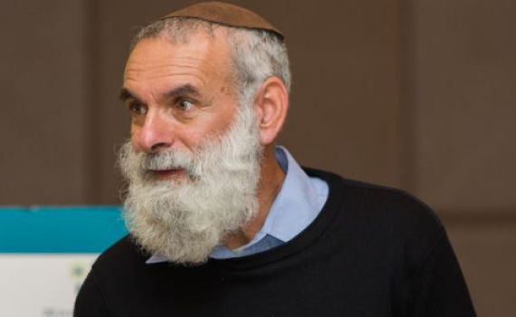 יו"ר ועדת הבחירות הוציא צו מניעה לרב רונצקי