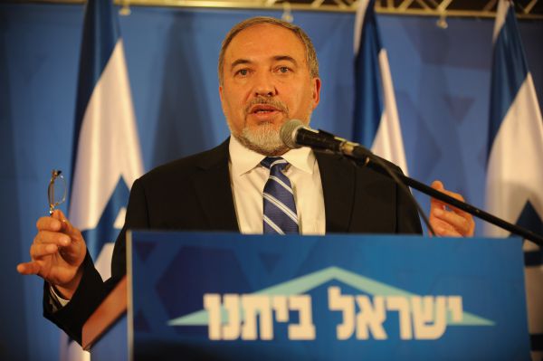 עתירה לועדת הבחירות: לפסול את 'ישראל ביתנו'