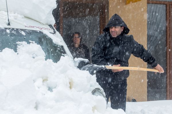 שו"ת חורפי בנושא שלג ומה עושים בשבת הקרובה