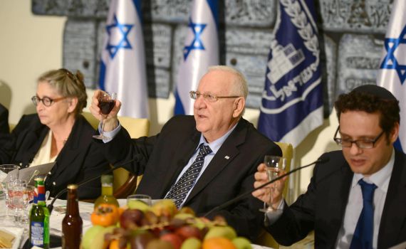 ריבלין ורעייתו ערכו סדר ט"ו בשבט נשיאותי