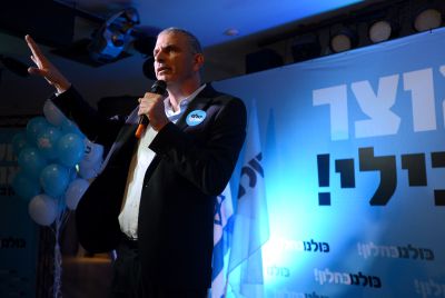 כחלון לבנט: "חנן פורת היה מתבייש בך"