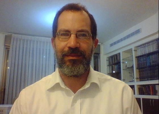 גיבורי המגילה בשדה הפוליטי / פרשנות