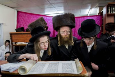 איך אתם קוראים את המגילה? כל הנוסחים בפנים