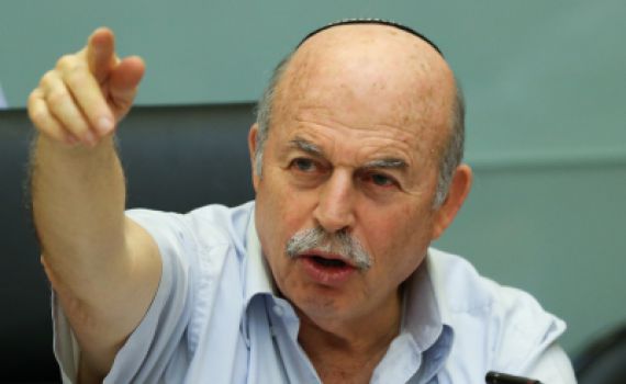 סלומינסקי: "פסיכופט שצריך לאשפז"