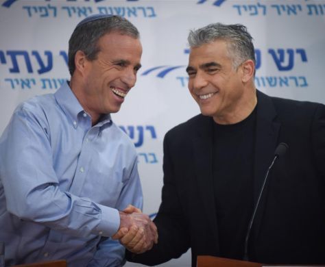 הגעת אלעזר שטרן- חיזוק המגמה האנטי דתית