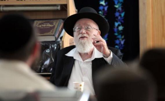 "הרב עובדיה הפגין אהבה רבה כלפי הרב דב ליאור"