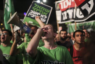 כשהשמאל מביא להפגנה 20,000 התקשורת מכפילה