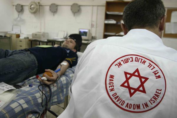 בשל מחסור חמור: הציבור נקרא לתרום דם