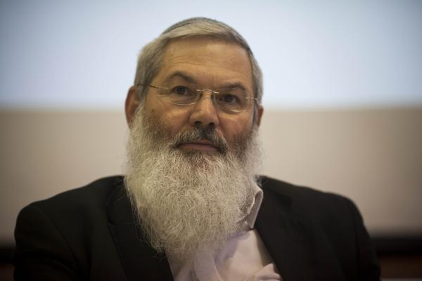 בן דהן מתחיל לעבוד: חוק נגד קומבינות בקבורה