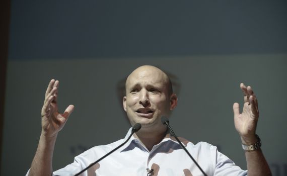 הלחץ מדבר: בנט שולף את נשק יום הדין