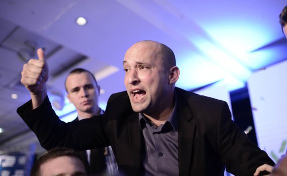 נפתלי, מספיק עם הבכיינות, תתחיל בעשייה