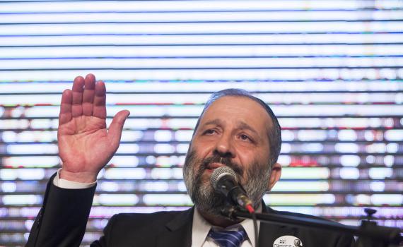 ש"ס קיצצה 20% מתקציב השטח; דרעי מבקש תרומות מפעילים