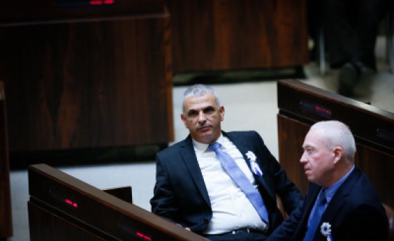 גלנט שר הבינוי; אלאלוף השר להגנת הסביבה