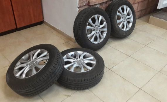 חשד: גנב צמיגים מרכב כי לא הצליח לעבור טסט