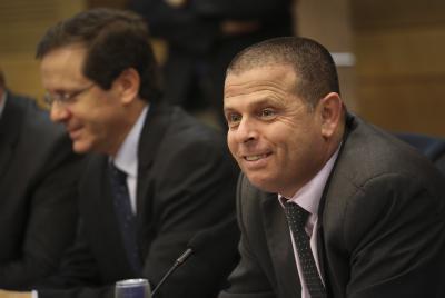 מכין את הקרקע?; "אני מרגיש בשל להיות שר"