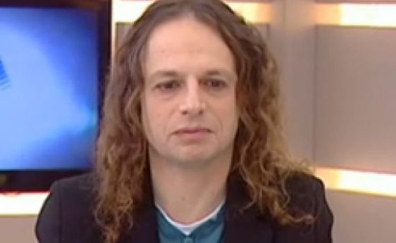 חצרוני לא מרפה: "הפחות חכמים הולכים לקרבי"