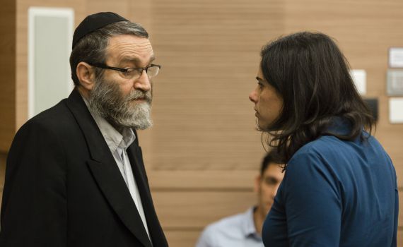 שקד וגפני דנו בחשאי בנושא ביטול חוק הגיור