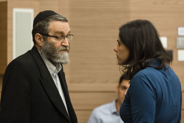 שקד וגפני דנו בחשאי בנושא ביטול חוק הגיור