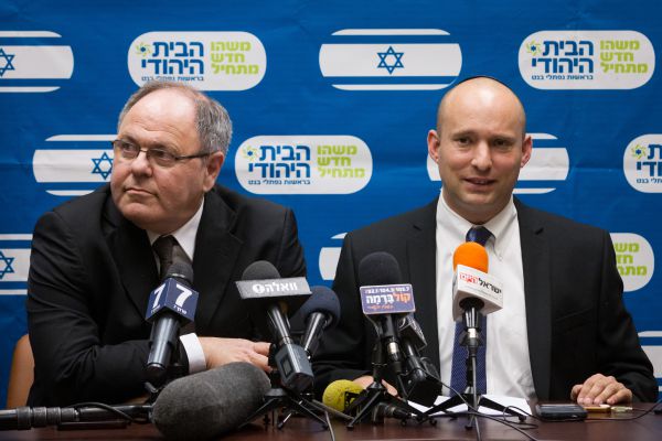 קרב ציוצים: הדובר של הבית היהודי נגד דני דיין