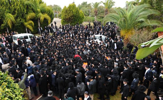 הלווית הרב גריינמן זצ"ל: 8 נפגעים במצב קל