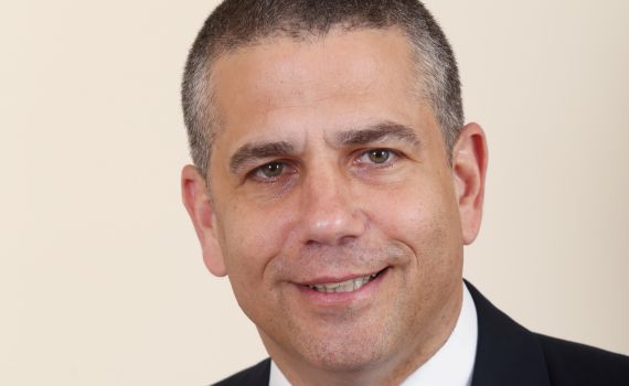 ינון מגל: האופוזיציה היא לגמרי אופציה ריאלית