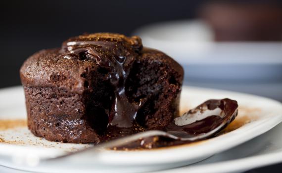 למנה אחרונה: סופלה שוקולד כשר לפסח