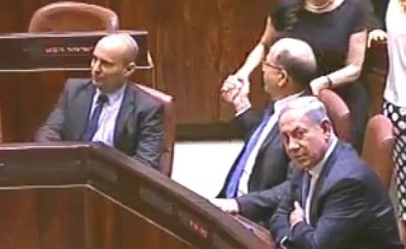 שפת הגוף: נתניהו מתעב את שרי הבית היהודי