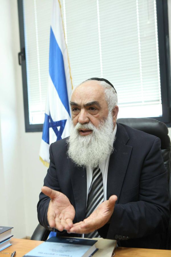 "מי שמתגייר אצל רבני 'צהר' צריך לשוב ולהתגייר"