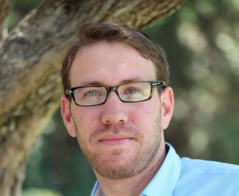 כתב 'ישראל היום' נפצע בהפגנה מרימון הלם