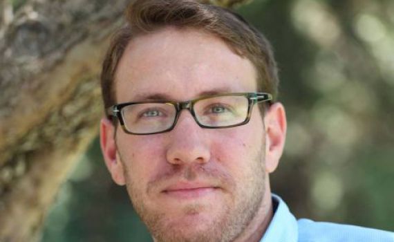 כתב 'ישראל היום' נפצע בהפגנה מרימון הלם