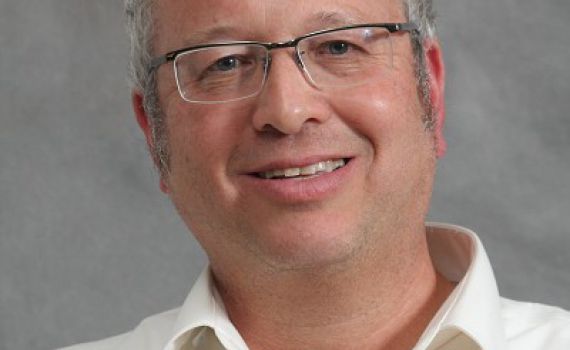 "אסור שעסקנים חרדים ישלטו על המערכת"