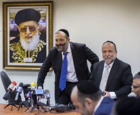 האם ש"ס כבר לא מעוניינת במשרד הדתות?