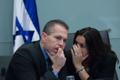 אין הסכמות; ארדן שוקל לשמש כחבר כנסת בלבד