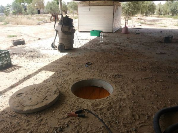 מה שמצאו הבלשים מתחת למכסה הביוב