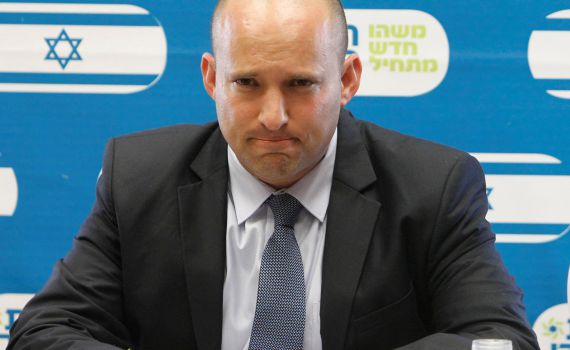 הלשכה מתפרקת: גם הדוברת של בנט פורשת