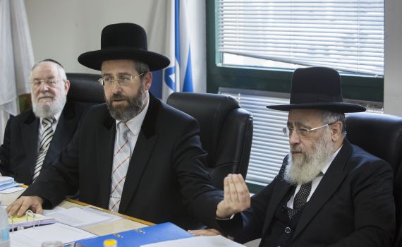 "לא נשמש חותמת גומי של הרב ריסקין"