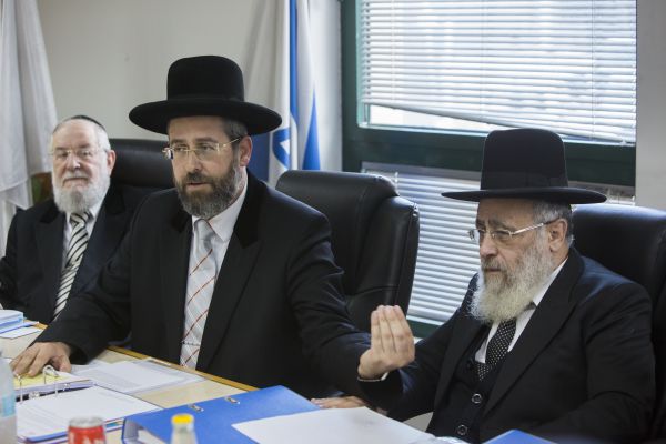 "לא ייתכן שרב יתקוף את הרבנים הראשיים"
