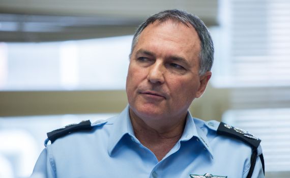 דנינו: לבחון מחדש את המדיניות כלפי הקנאביס