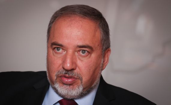 ליברמן הודיע: לא נכנס לקואליציה