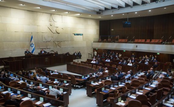 ברוב קטן של 61 מול 59: מספרים השרים יוגדל