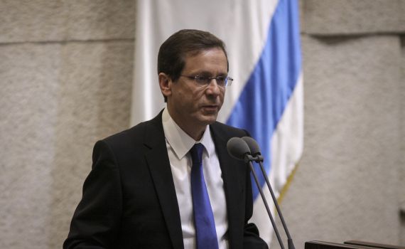 השמאל נגד הרצוג: "לא יו"ר האופוזיציה שלי"