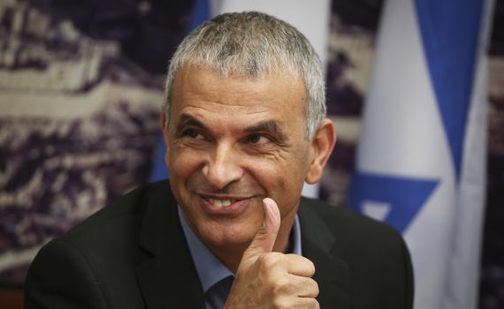 הזיגזג של כחלון: לא אעסוק בנושא הגז