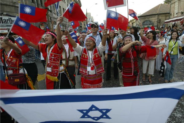 הנוצרים "ידידי ישראל" מסוכנים לא פחות