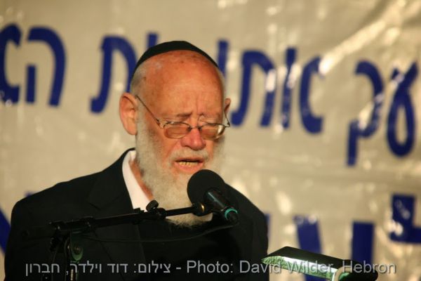 צפו: קטעי וידאו נדירים של הרב משה לוינגר זצ"ל