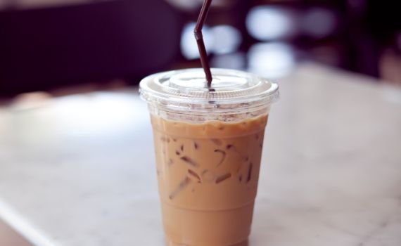 לשבור את השרב: מתכון לאייס קפה קר