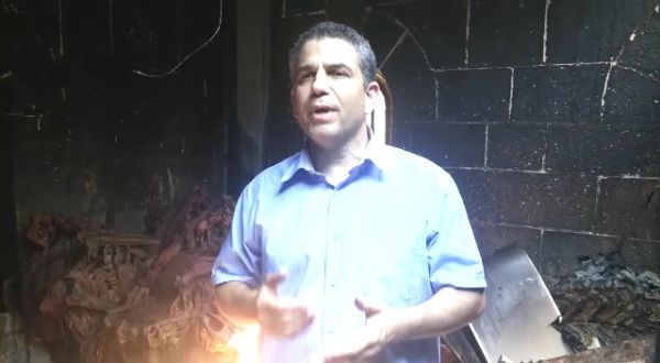 "מצפה לראות גינויים כשמחללים בתי קברות"