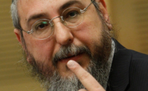 "הרב אבינר, תפסיק להלך אימים על כל מי שאינו חושב כמוך"