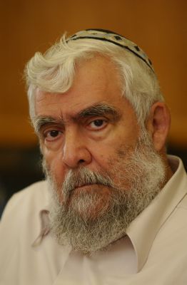 קיצוץ בכוחו של בנט; שריון אחד בכל עשירייה