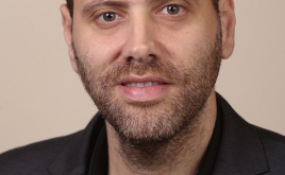 שפיר צייצה; חבר הכנסת זוהר איים בתביעת דיבה