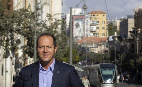 גיבור העל של ירושלים: ניר ברקת שוב עושה סדר